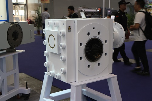 熔體泵設(shè)備擠出塑料要進行的幾大環(huán)節(jié)